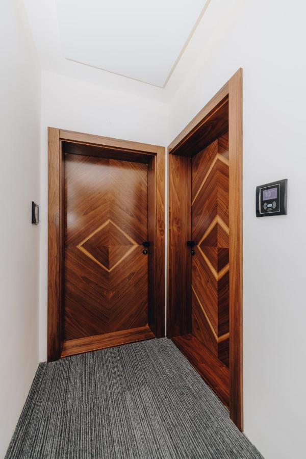 Boutique Luxury Apartments Kragujevac Eksteriør bilde
